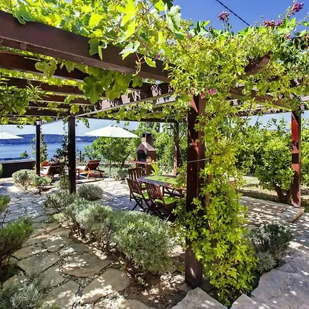 וילה Teha -idylic Location & View In Park Forest