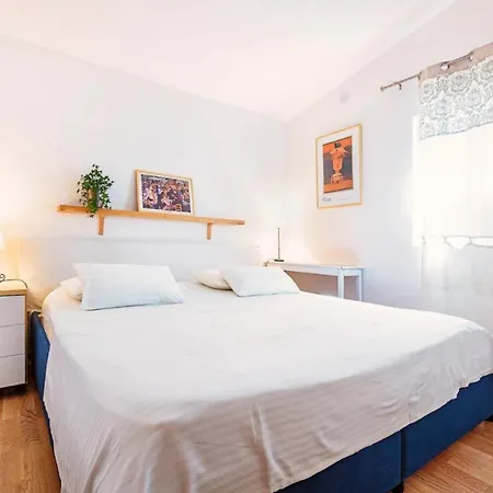 Villa Teha -idylic Location & View In Park Forest *