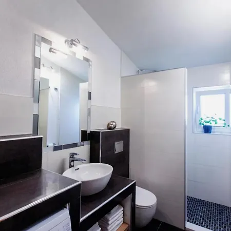 Villa Teha -idylic Location & View In Park Forest