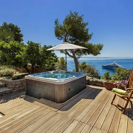 Teha -idylic Location & View In Park Forest