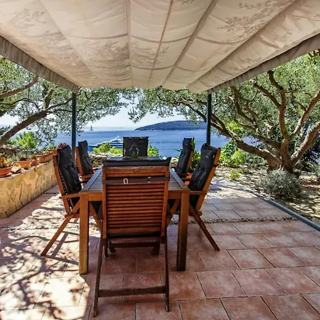 Villa Teha -idylic Location & View In Park Forest *